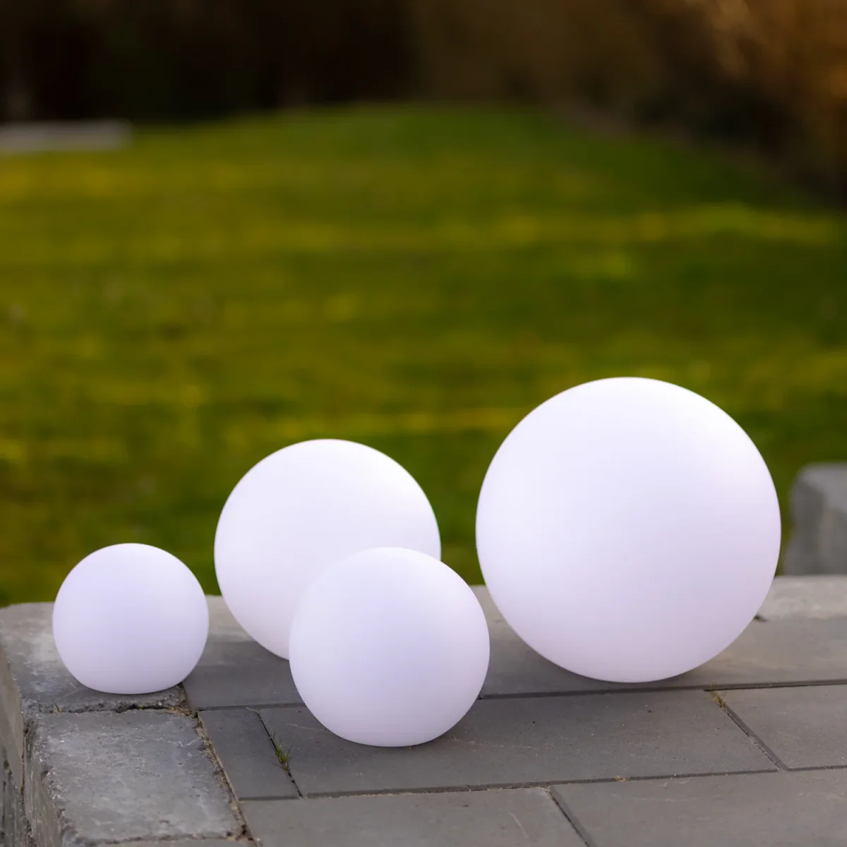 Mia LED kugler hvid Ø20-25-30-40 cm 4 stk - Billede 5