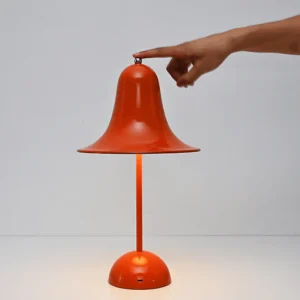 Ledningsfri Bordlampe i Klassisk Design